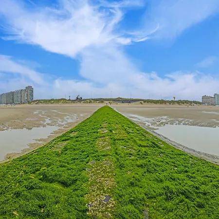 Apartment With 2 Bedrooms And 2 Bathrooms